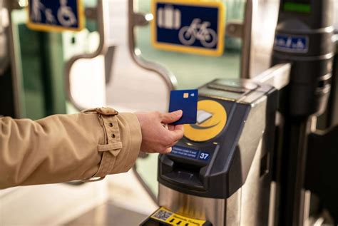 london oyster card contactless|using card instead of oyster.